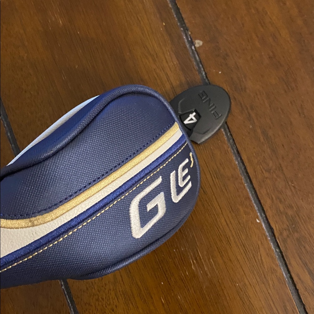 Ping Golf Club Headcover in Cream and Navy - Picture 2 of 2